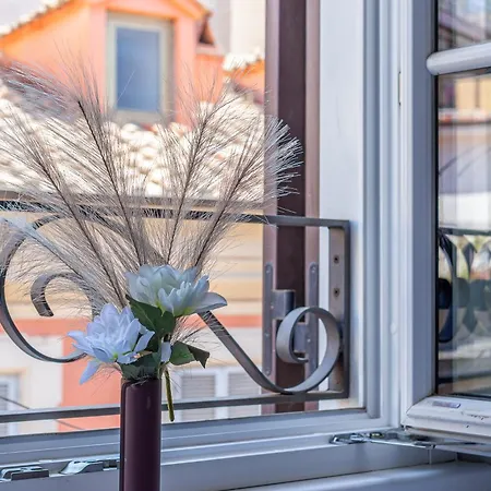 Iflat Monti Life With Elegance, Comfort And Beauty * Rome